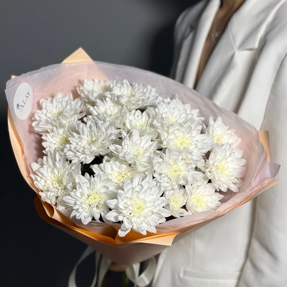 https://content2.flowwow-images.com/data/flowers/1000x1000/59/1698408402_47416459.jpg